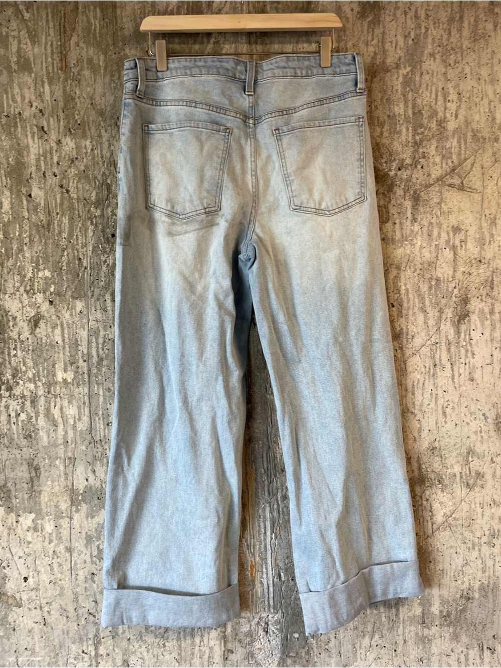 KUT FROM THE KLOTH Women's Gwen Cuff w Knee Rips Jeans Size 8 in Ethical - Picture 8 of 11